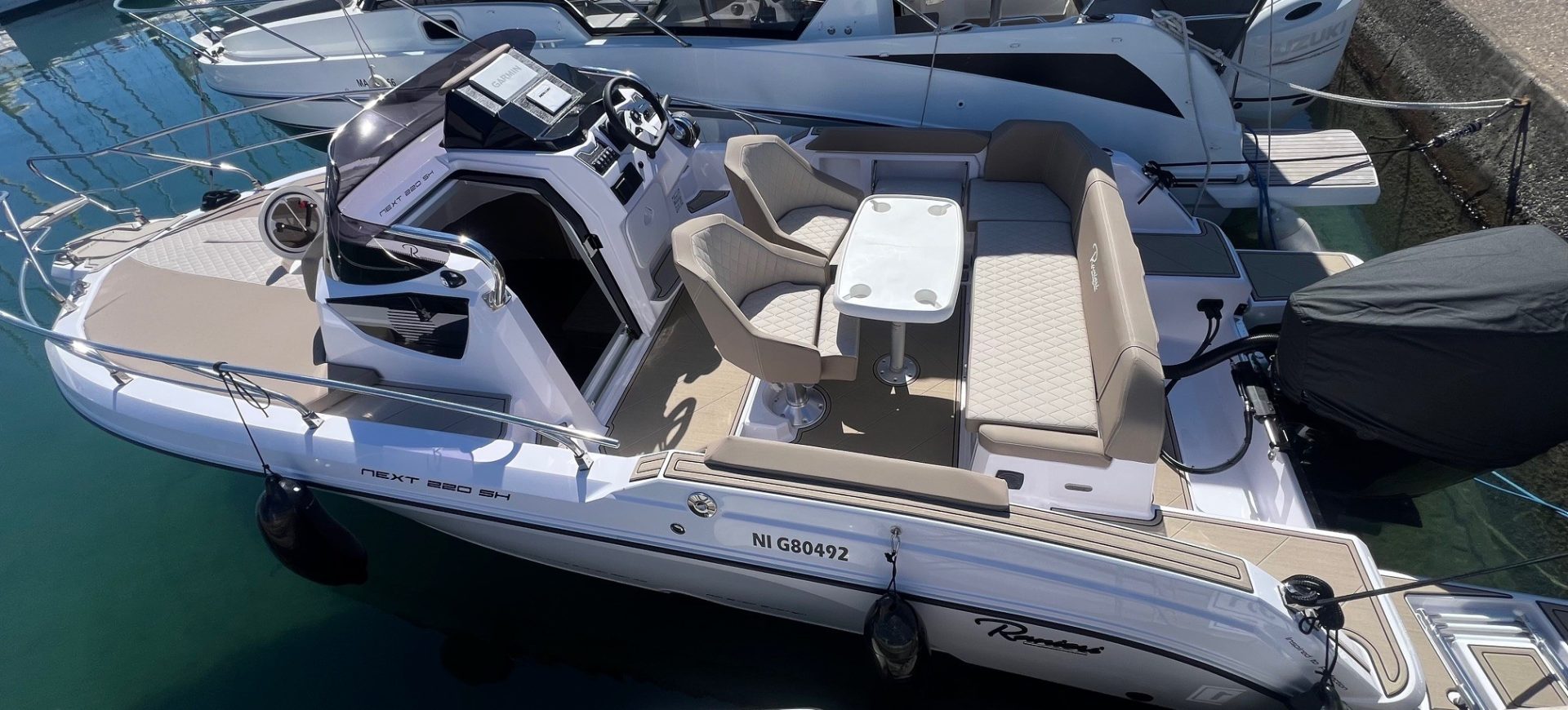 Pneu Marine Services 06 Zodiac Semi Rigide Cannes NEXT 220 PMS 06 18