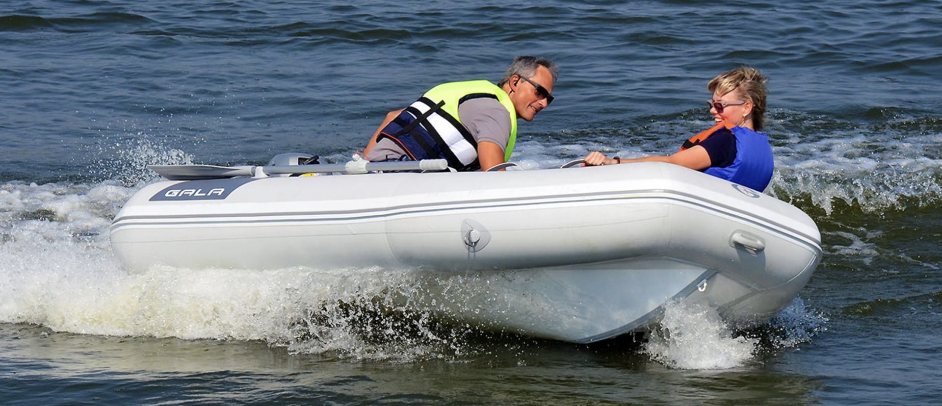 Pneu Marine Services 06 Zodiac Semi Rigide Cannes ATLANTIS DOUBLE DECK 3 Pneu Marine Services 06 Zodiac Semi Rigide Cannes ATLANTIS DOUBLE DECK 3