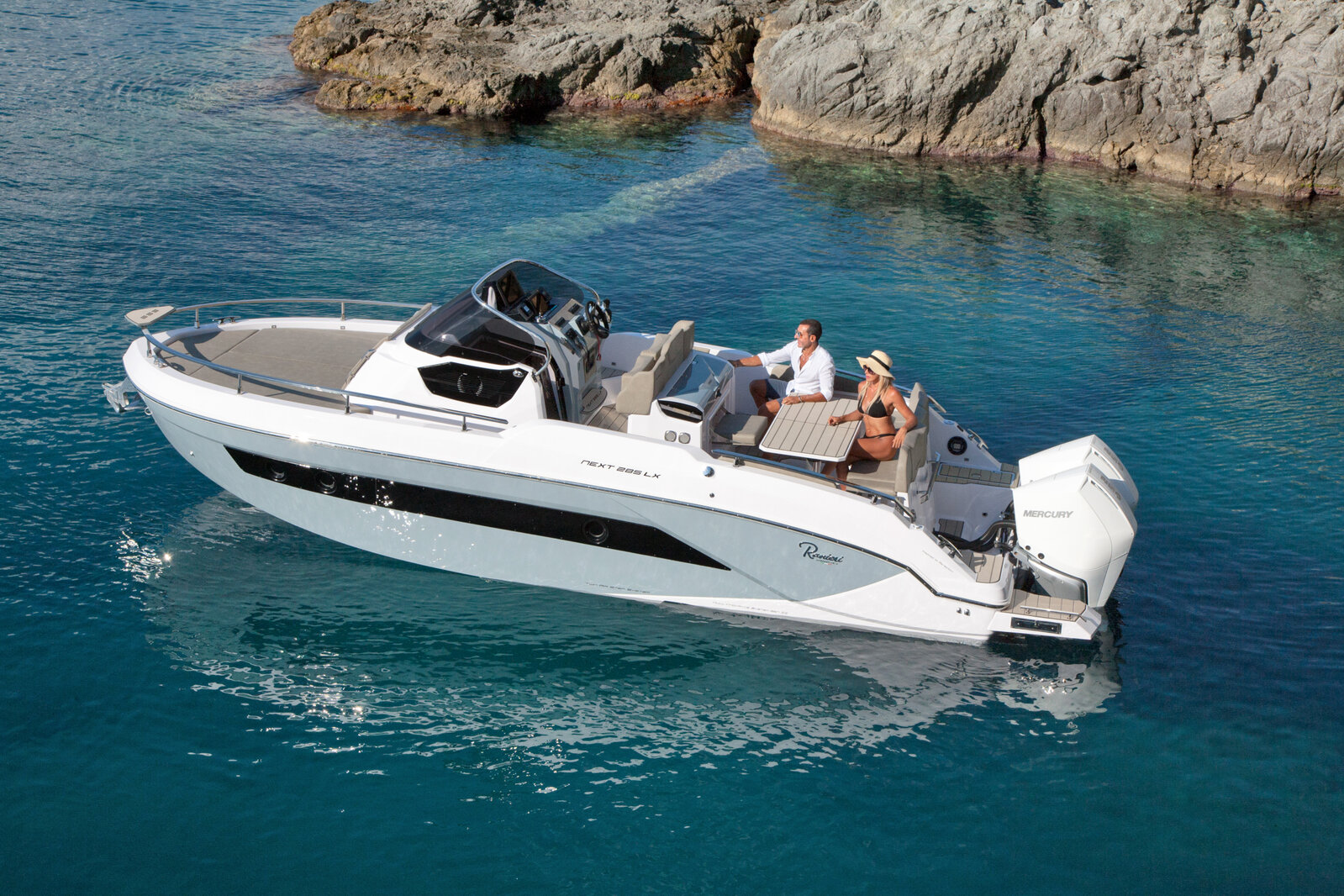 Pneu Marine Services 06 Zodiac Semi Rigide Cannes PHOTO 3 3 Pneu Marine Services 06 Zodiac Semi Rigide Cannes PHOTO 3 3