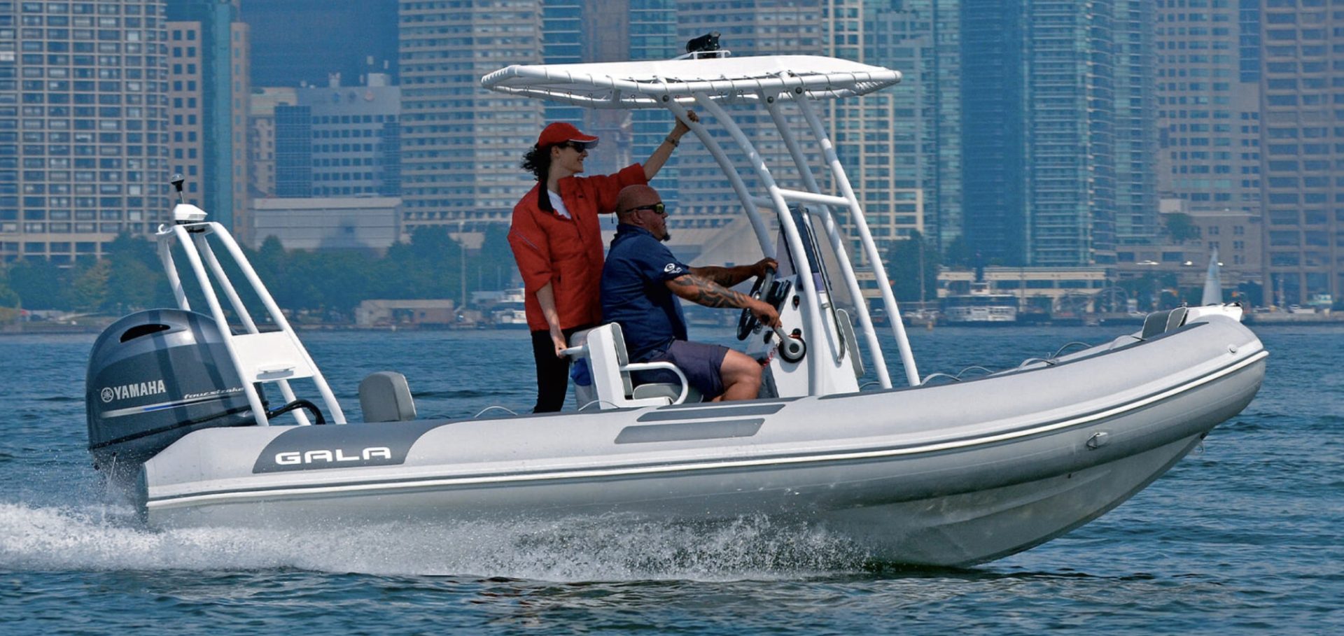 Pneu Marine Services 06 Zodiac Semi Rigide Cannes VIKING V500 1 Pneu Marine Services 06 Zodiac Semi Rigide Cannes VIKING V500 1