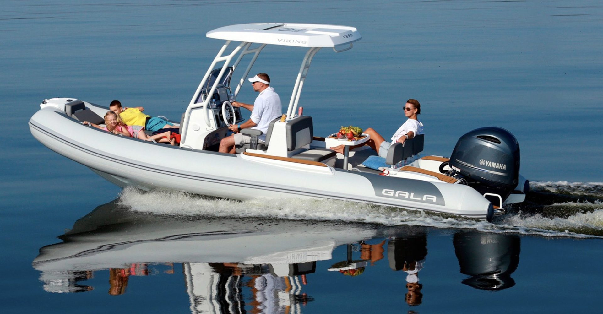 Pneu Marine Services 06 Zodiac Semi Rigide Cannes VIKING V650 4 Pneu Marine Services 06 Zodiac Semi Rigide Cannes VIKING V650 4