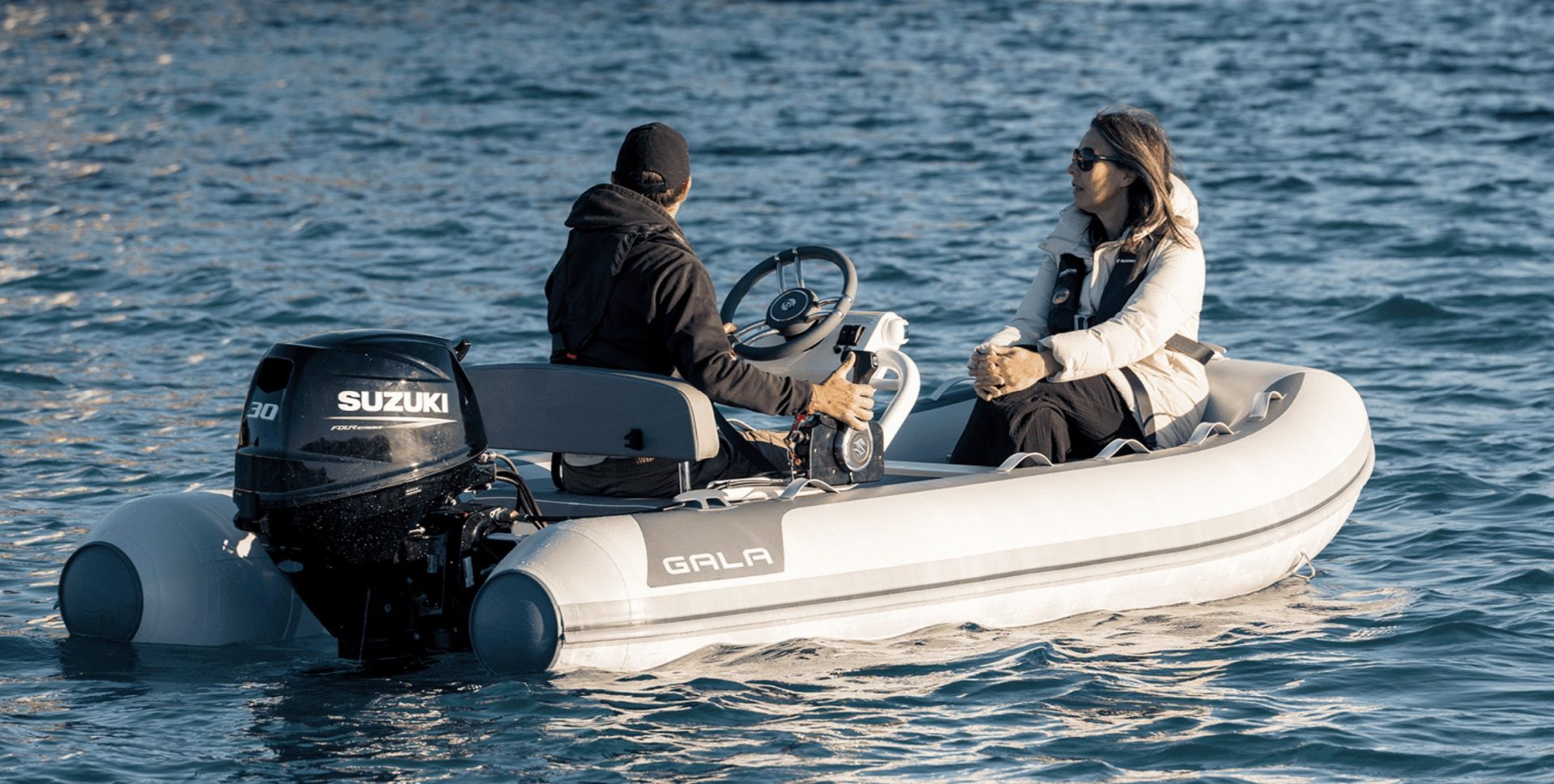 Pneu Marine Services 06 Zodiac Semi Rigide Cannes Atlantis Aquahelm 2 Pneu Marine Services 06 Zodiac Semi Rigide Cannes Atlantis Aquahelm 2