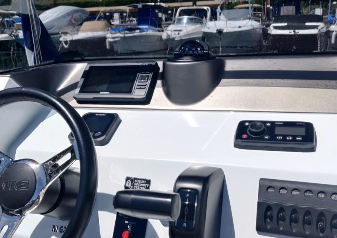 Pneu Marine Services 06 Zodiac Semi Rigide Cannes IMG 20210523 142200