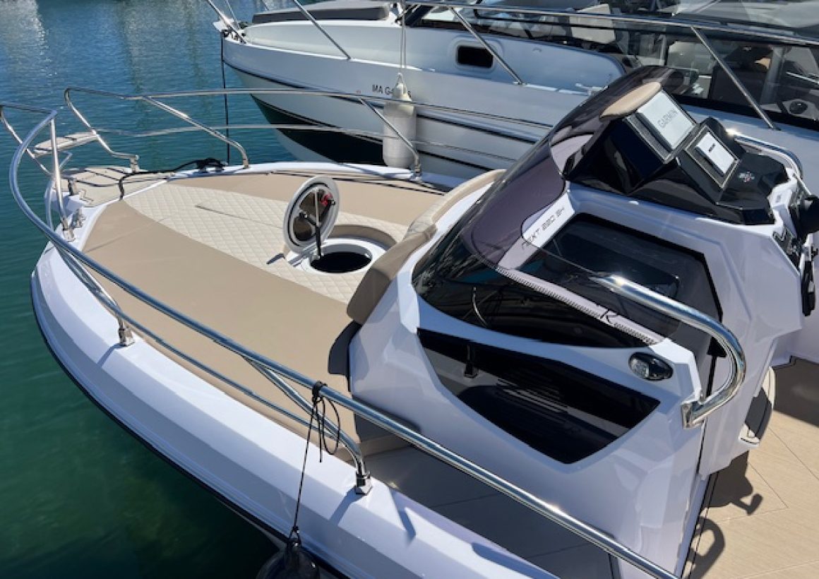 Pneu Marine Services 06 Zodiac Semi Rigide Cannes NEXT 220 PMS 06 7