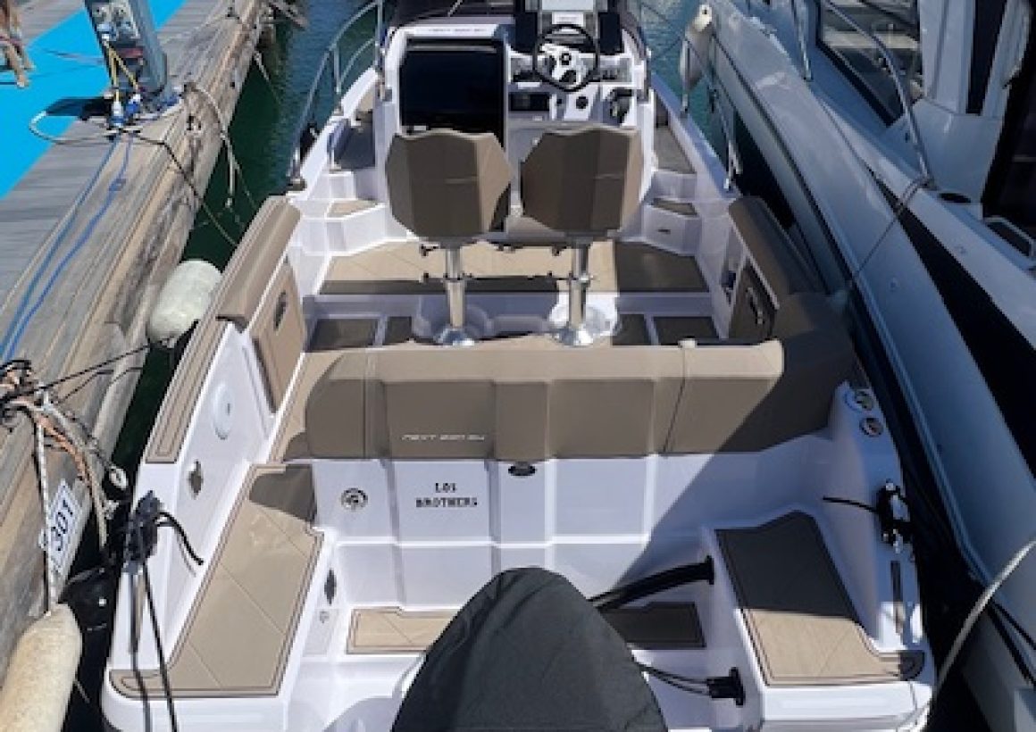 Pneu Marine Services 06 Zodiac Semi Rigide Cannes NEXT 220 PMS 06 8